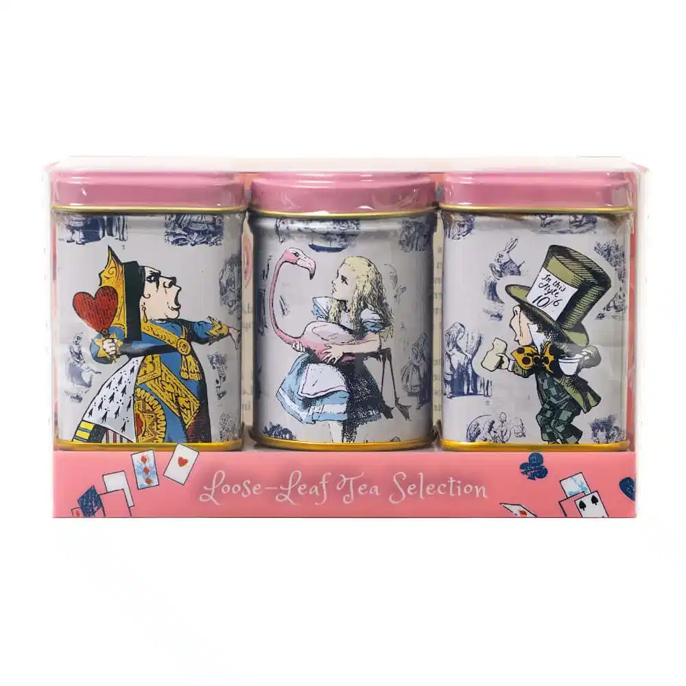 Explore Alice in Wonderland’s charm with this Triple Mini Tin Gift Pack. Each tin highlights enchanting illustrations of the Queen of Hearts, Alice with a flamingo, and the Mad Hatter, ideal for your Loose-Leaf Tea Selection.